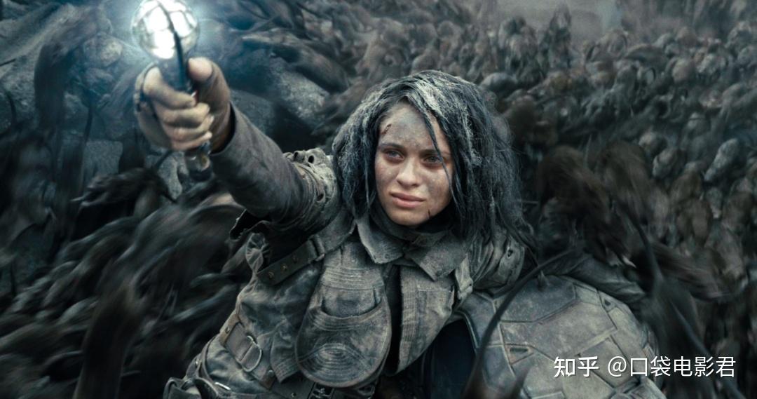 DC翻身了！《新自杀小队》，无法引进中国的暴力美学神作！-dc新出电影