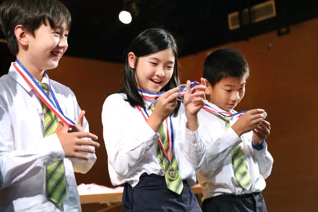 包玉刚实验学校