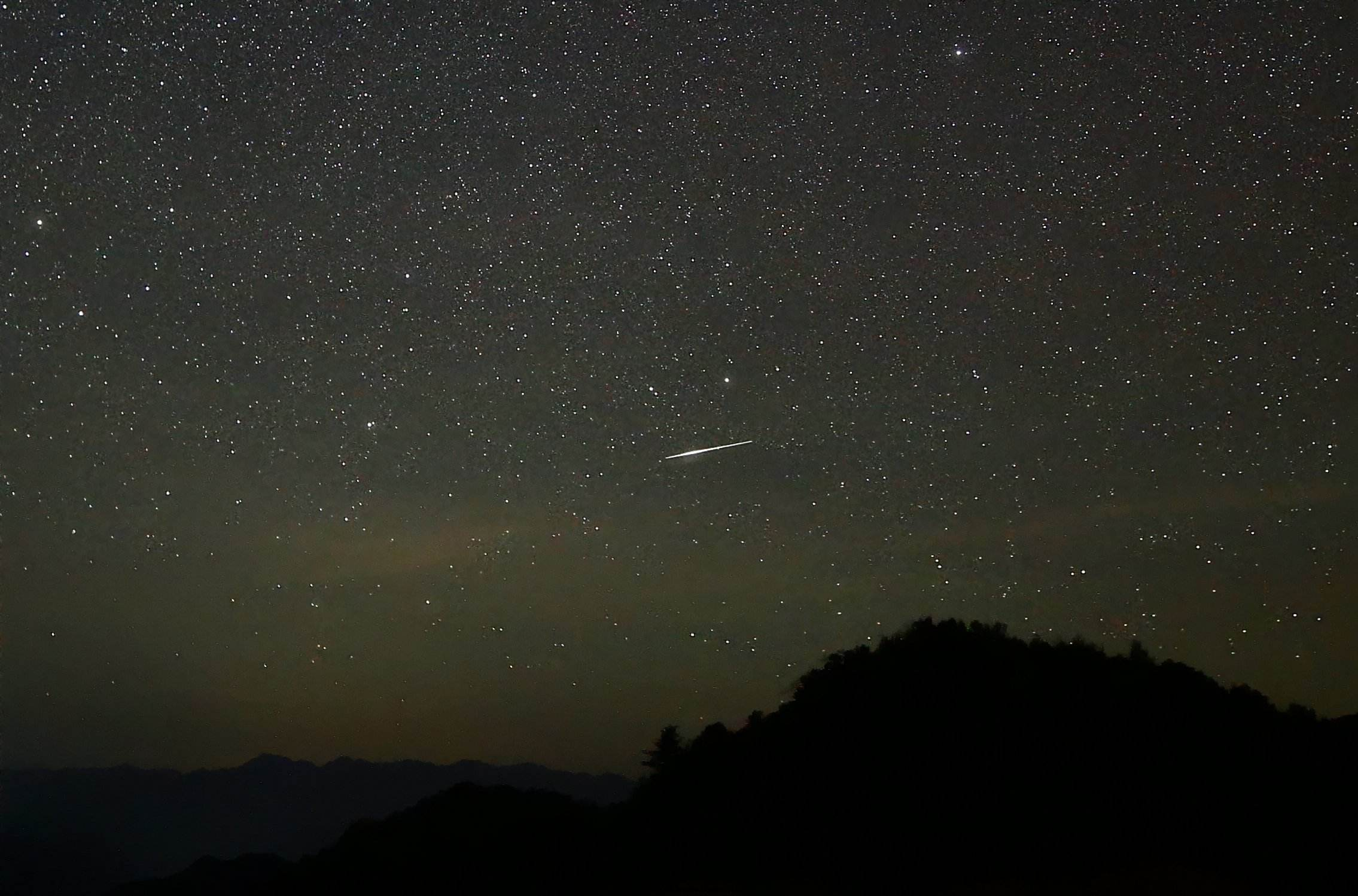 星空流星壁纸图片