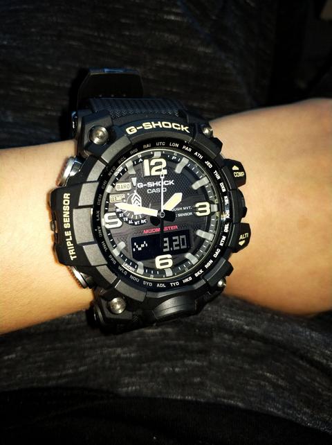 王韬: 我老婆也给我买了一个.