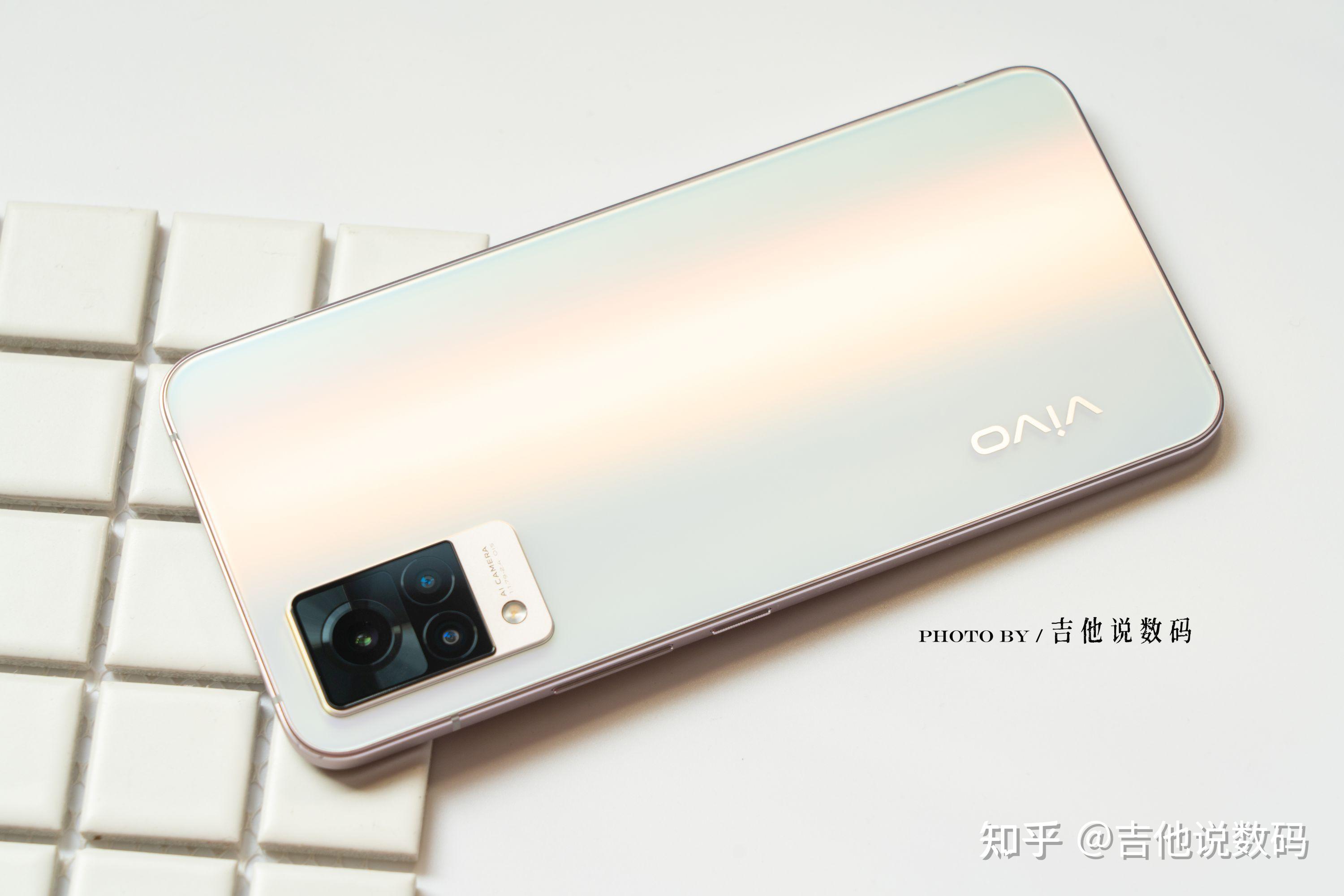 讲真,vivo s9这个朝露白真的一点都不"白",漂亮极了!