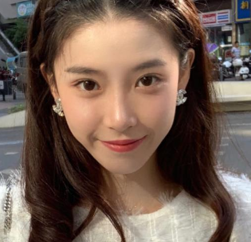 插足也能洗白半藏森林获王思聪高赞靠纯欲风逆转风评又成女神