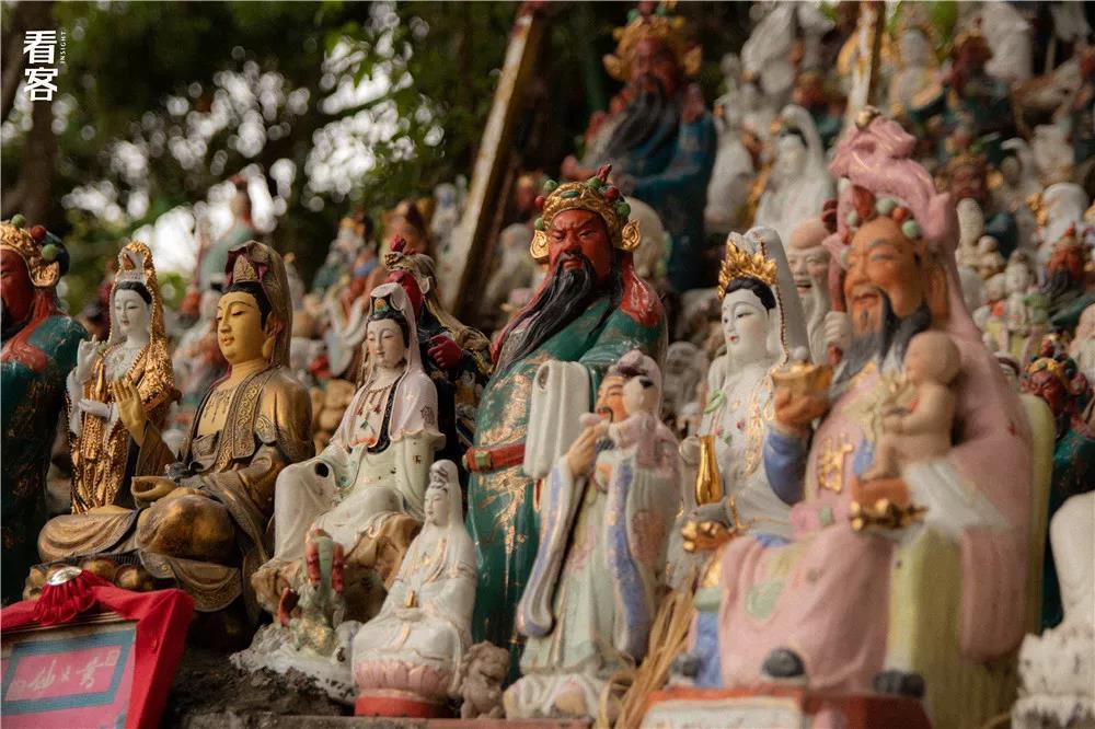 æˆ'åœ¨é¦™æ¸¯ä¹±è'¬å²— åž'èµ·ä¸€åº§ç¥žåƒå±± çŸ¥ä¹Ž