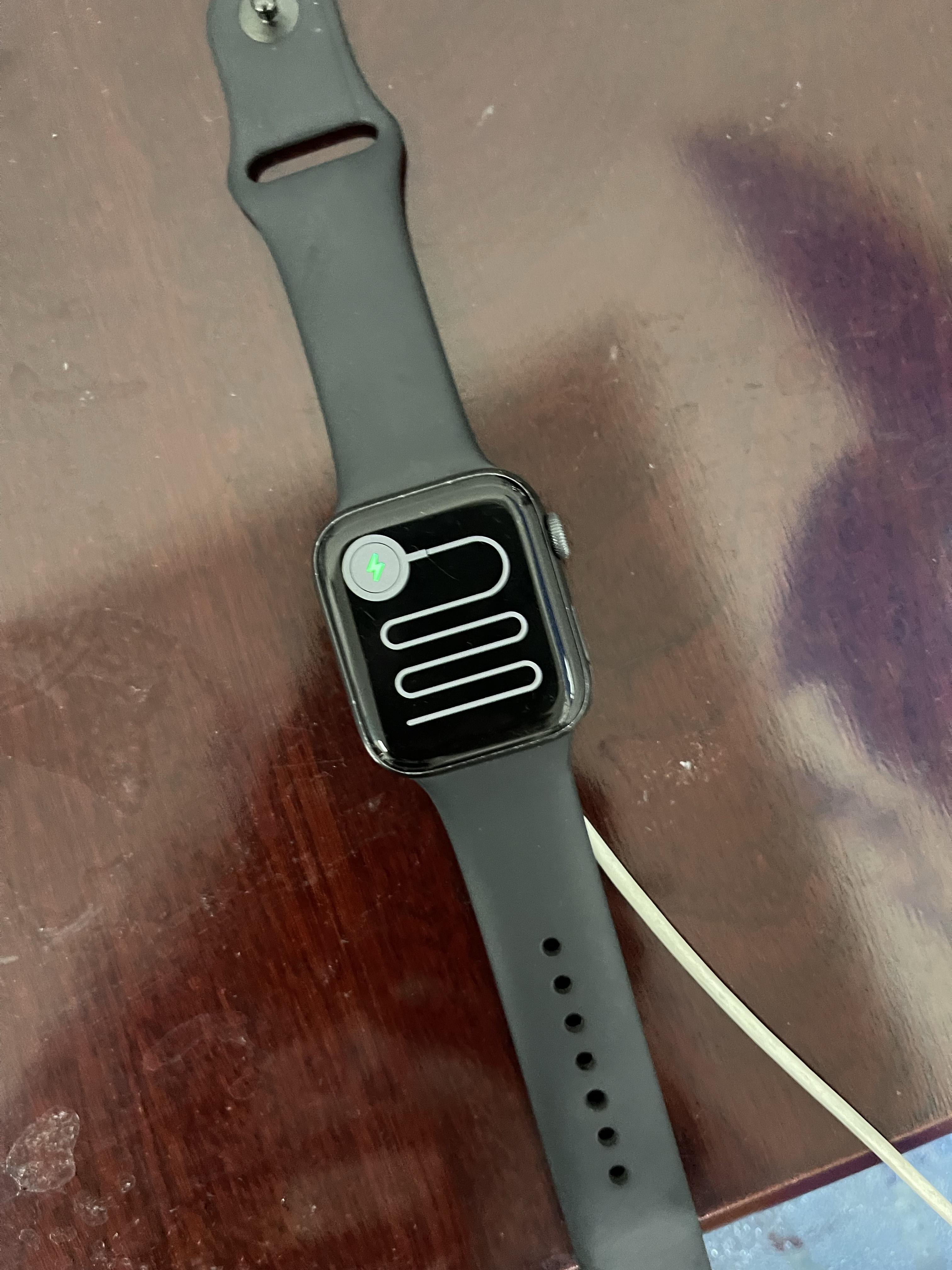 Apple Watch充电显示蛇形图案怎么办？ - 知乎