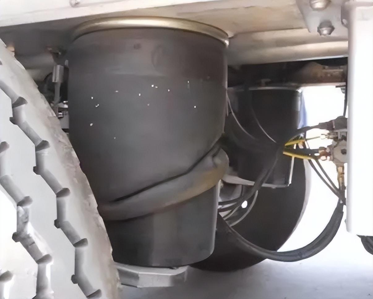 半挂车气囊桥耐用不耐用?一套气囊桥能用多久?