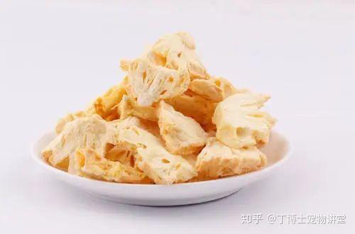 人可以吃宠物的鸡肉冻干吗 v2-5872adc49e684706872e86194f88965b_r.jpg