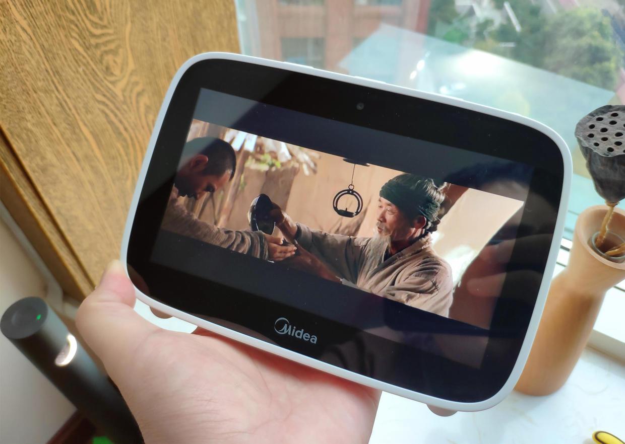 小美ai触屏音箱颠覆智慧生活给你意想不到的美居