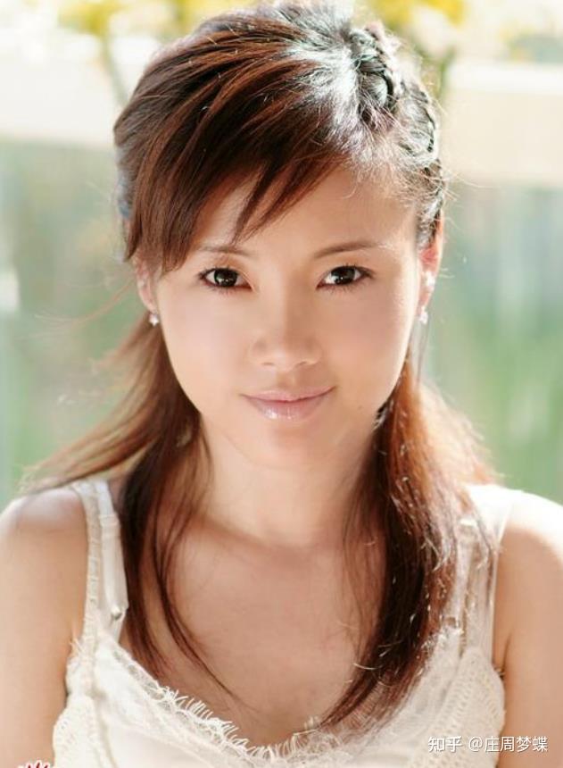 当年戴娆拍广告后说好给200万后来只给20万她找臧天朔求助