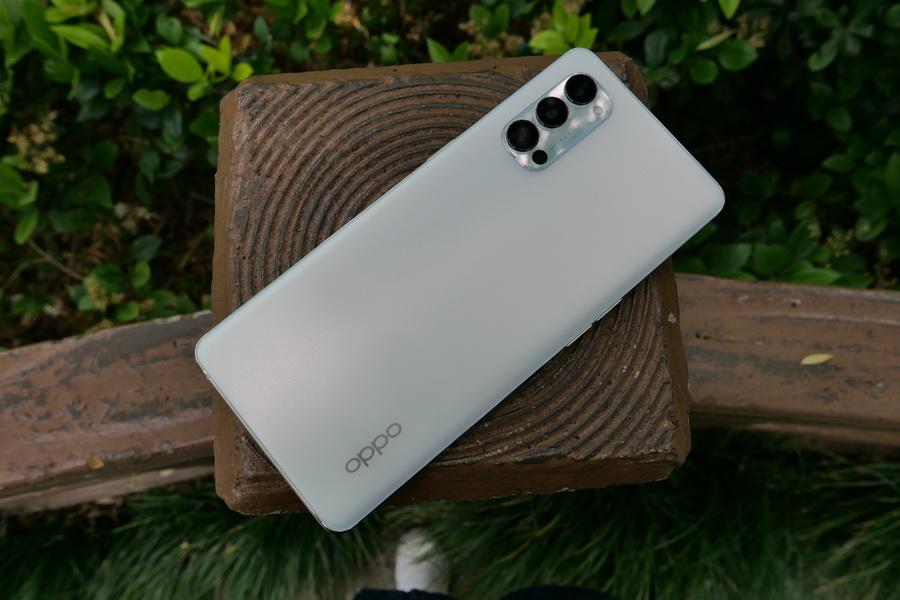 opporeno4pro上手轻薄不让步65w超级闪冲普及者