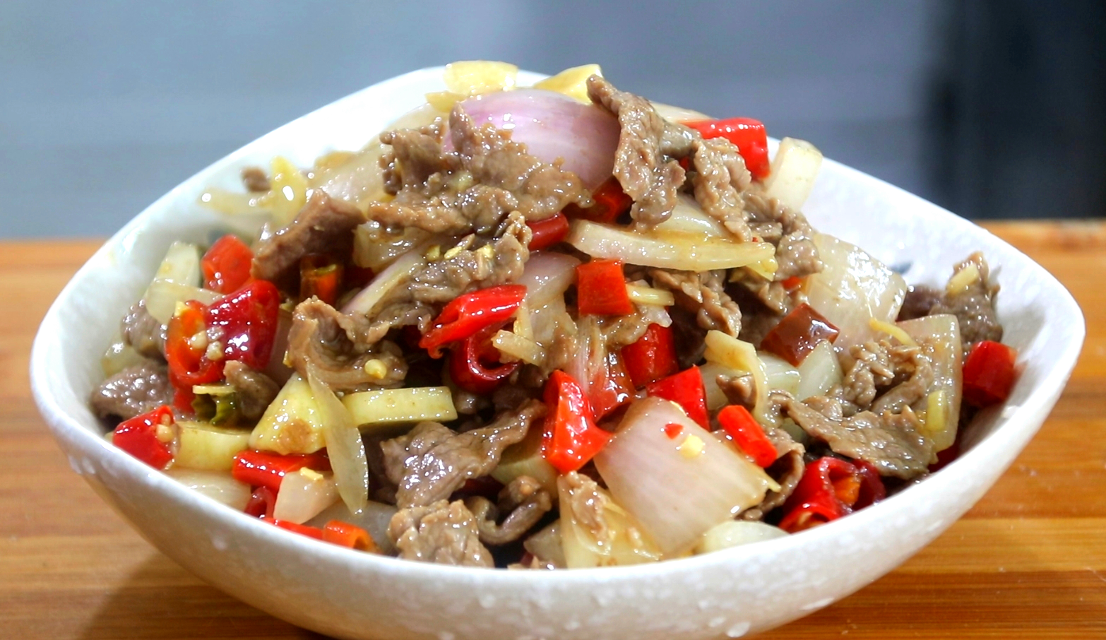 最后鲜香蒜茸炒蜗牛肉