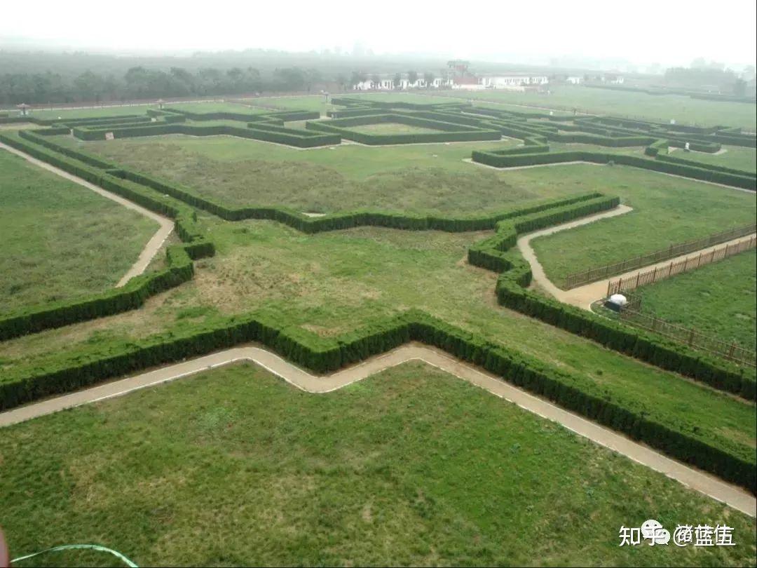 亚字形大墓形状人牲祭祀王陵遗址内的祭祀坑m260墓是著名的司母戊大方