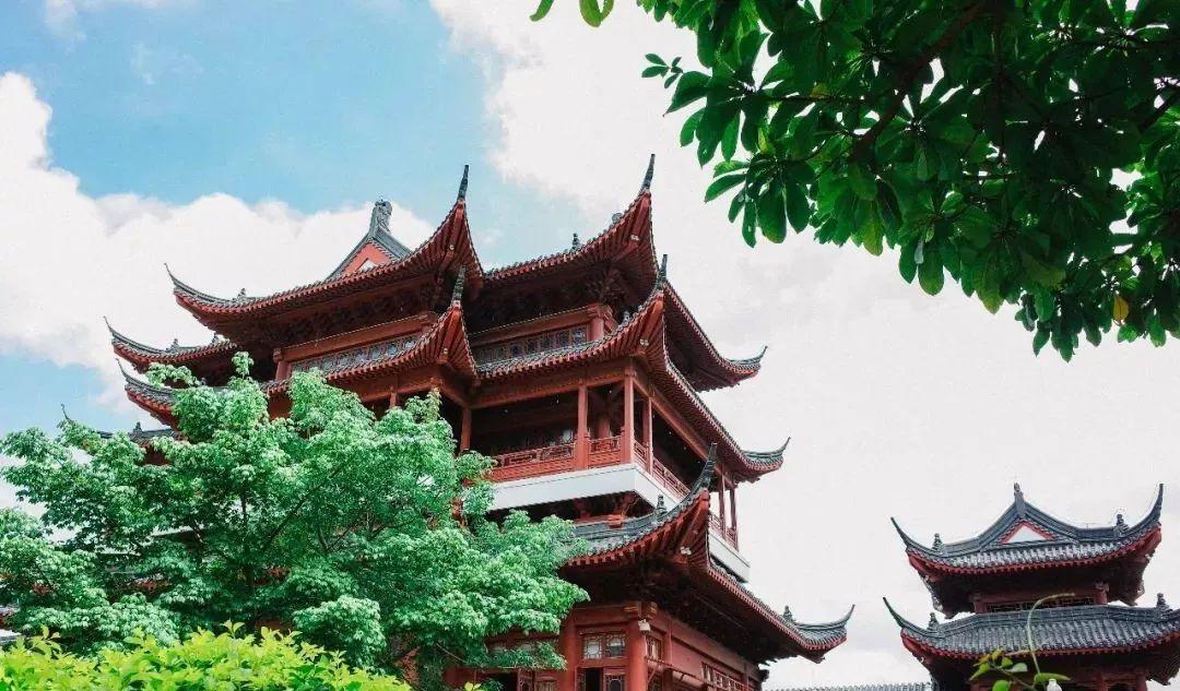 门票:免费,开放时间8:00-21:00,需预约地址:龙岗区西环路88号文博宫