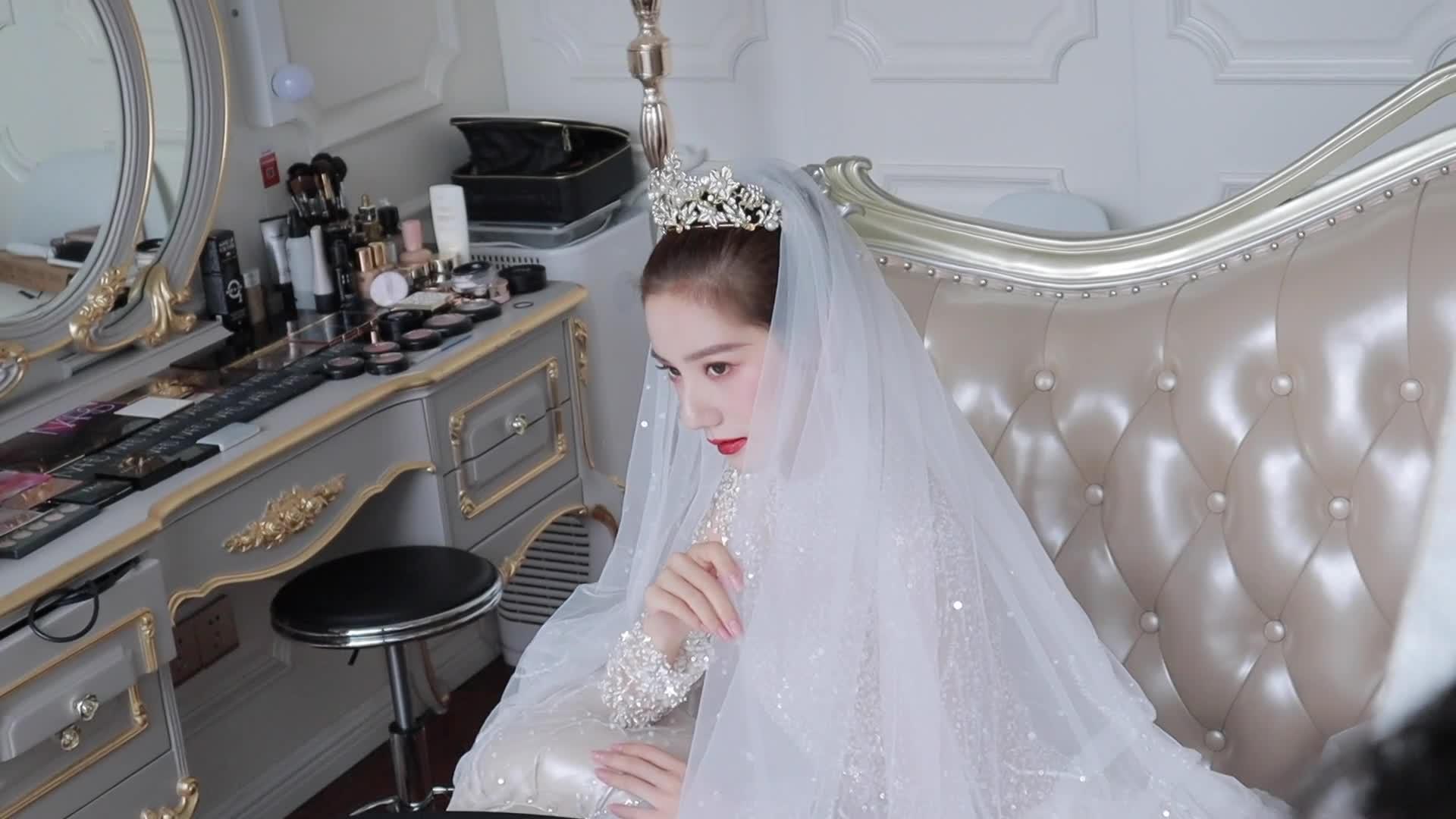 令人心动的影视结局赵丽颖时装周穿婚纱最美颖宝收获幸福