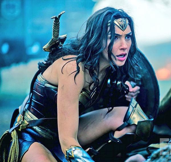 真言锁套,守护银镯到底有何神力?神奇女侠战斗装备大揭秘