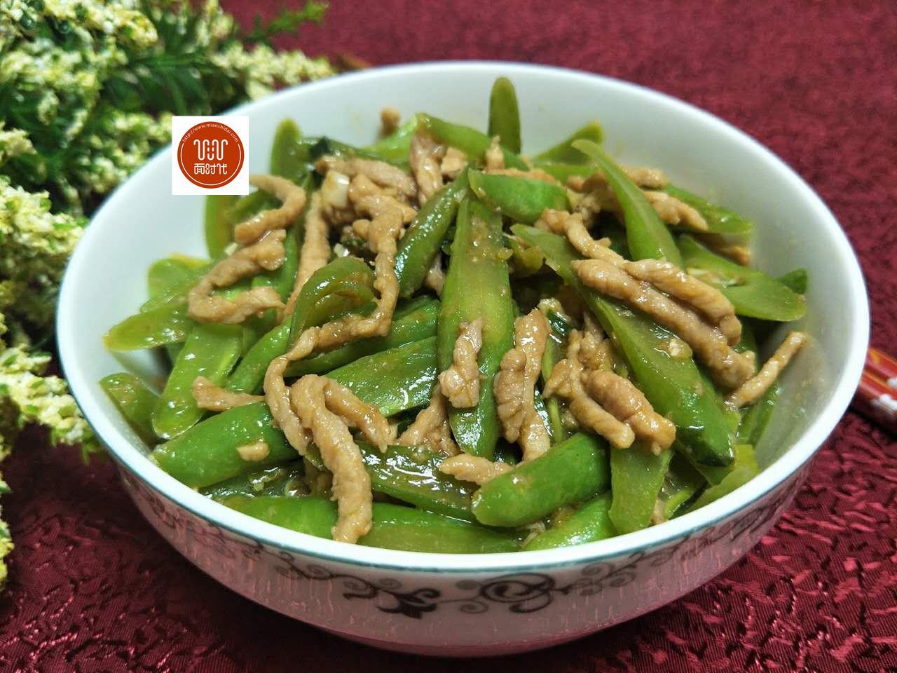 怎样炒豆角炒肉丝好吃 v2-59b3c9569dd2c47f2a001e1a8b699ff5_r.jpg