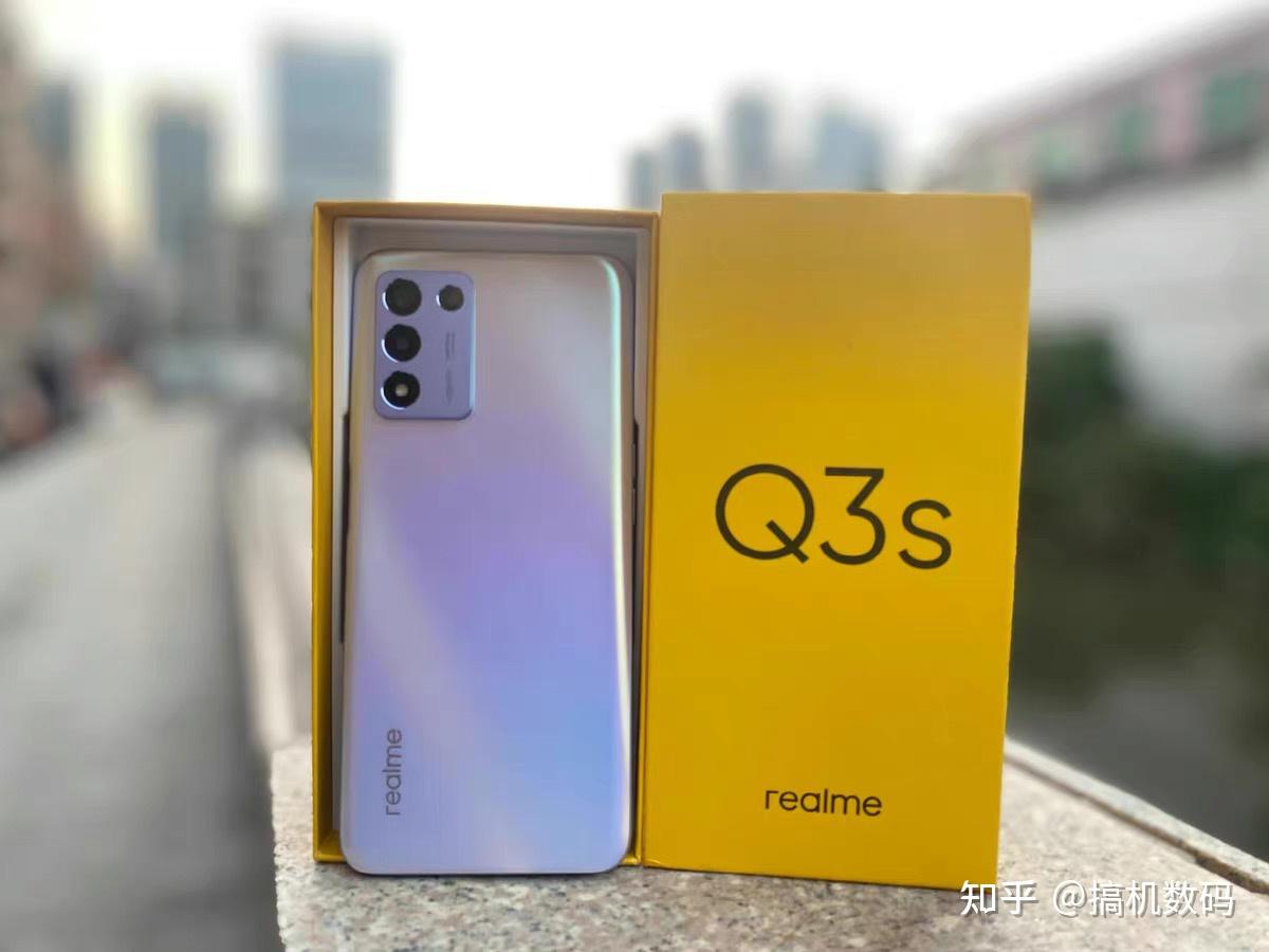 友商热销千元机,跑分54万 五千电池仅1399元,销量排名比红米高