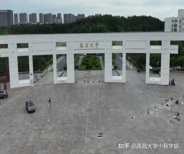 南昌大学前湖学院图片