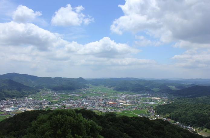 1世羅高原世羅高原位於日本廣島的縣北高地,自古以來是自然資源豐富