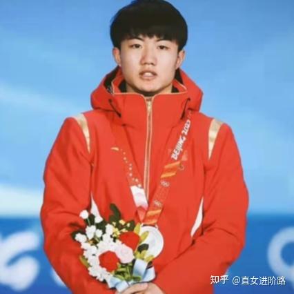 还有人不知道全民小儿子李文龙吗