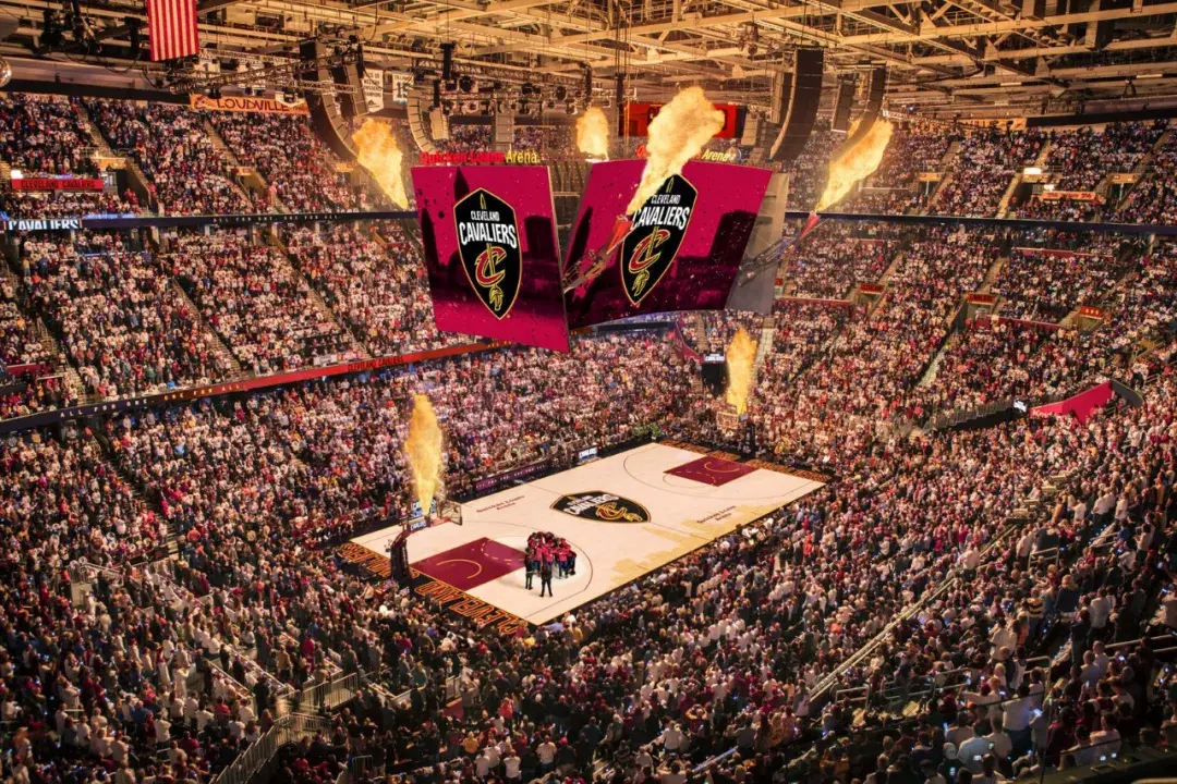 坐落在五大湖畔fbs分区中毕业率最高的大学体育联盟mac