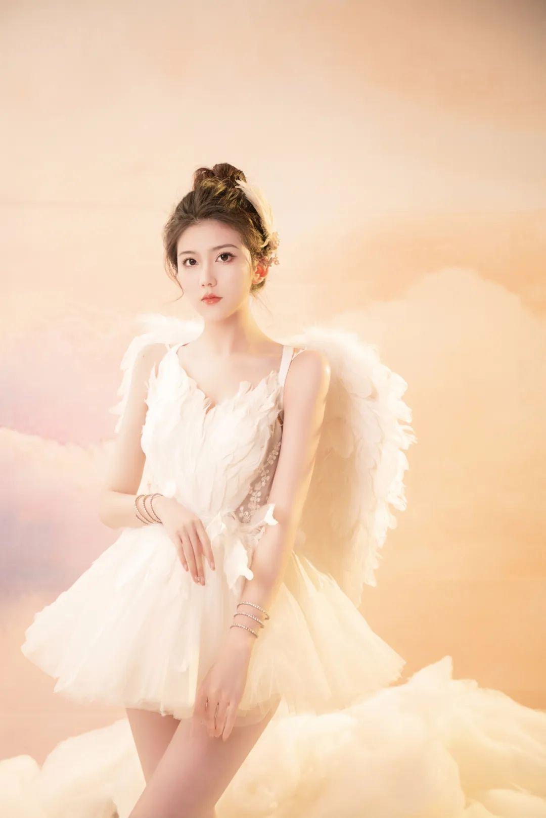 bonnie:21岁,上海模特,爱好广泛,风格多样 - 知乎