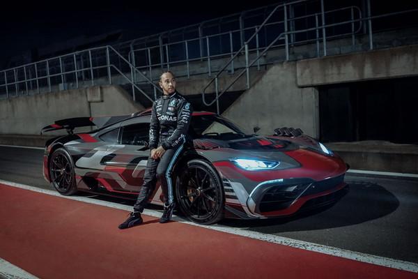 41 Project One Racing 奔驰油电超跑Project One量产版亮相,1000匹马力 - 知乎