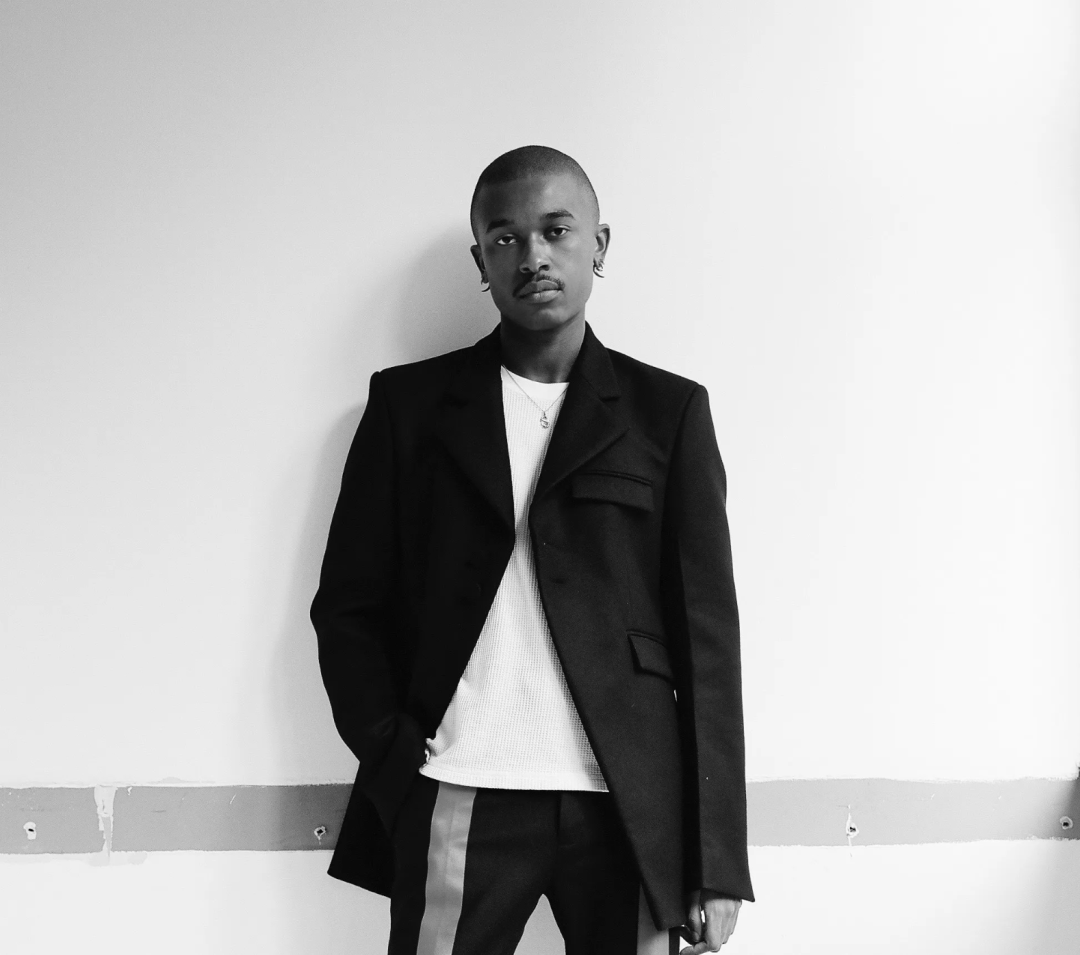 听说伦敦时装周一半以上设计师都是伦艺校友