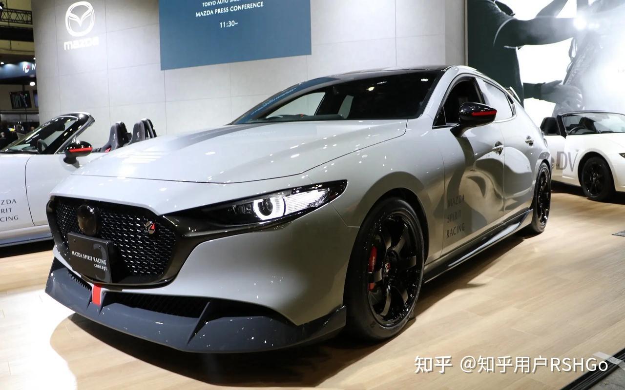 300匹+中置双出!马自达3“暴走版”实车亮相,这才是15万级性能车的“完全体”