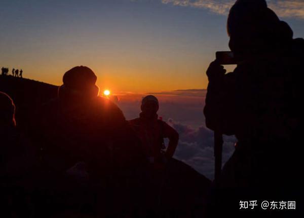 富士山山顶图片 富士山火山口图片 日本富士山山顶图片