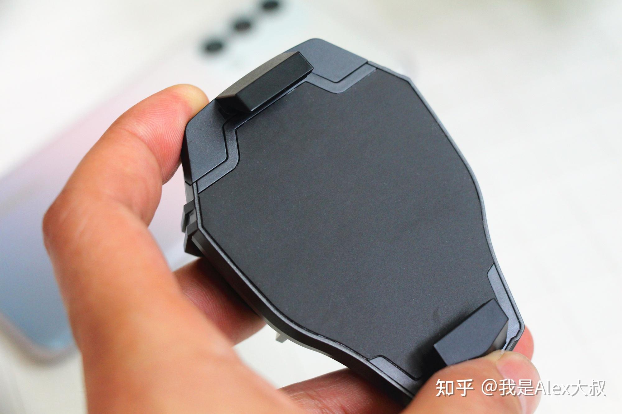 旗舰级手机散热器飞智蜂翼2pro手游玩家必备款外设