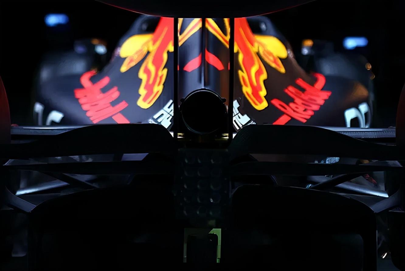 新车代号red bull racing rb18.丹三
