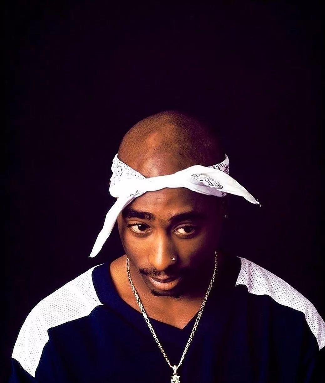 去世24年的说唱巨匠2pac为什么值得respect