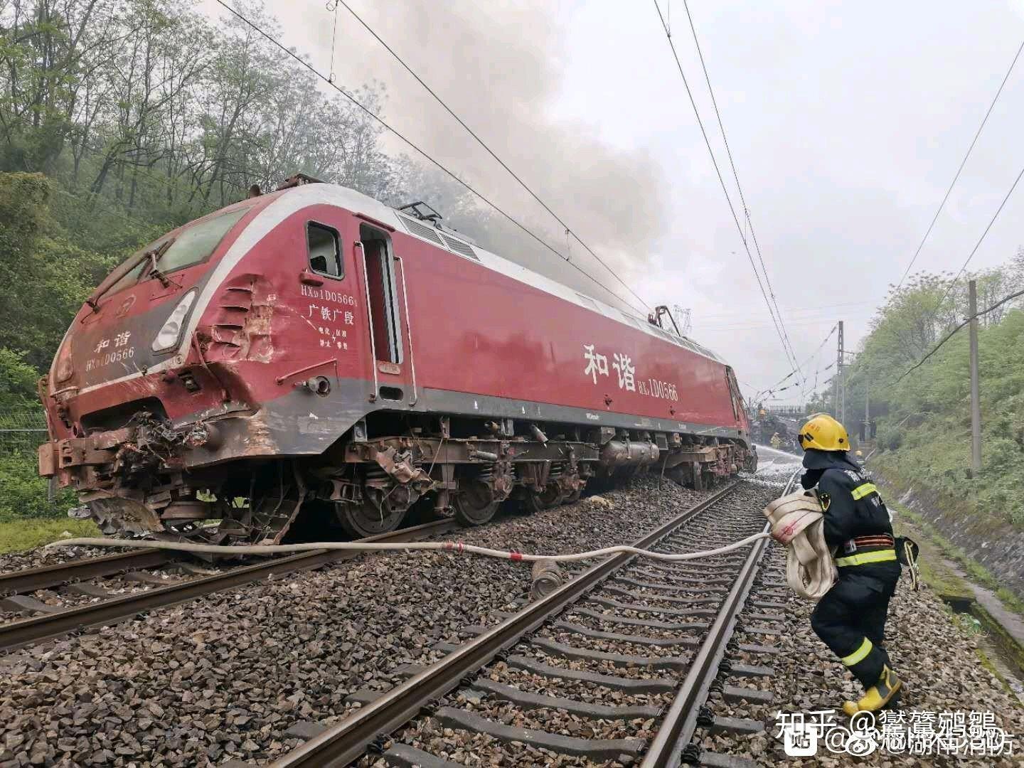一列客运火车在湖南郴州境内脱轨 致一人死亡 - 中国日报网