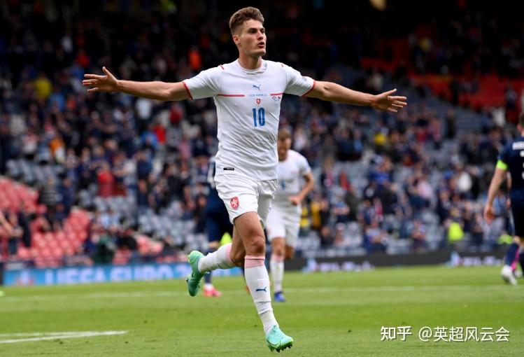 阿森纳转换中锋引援目标放弃意甲神锋追希克