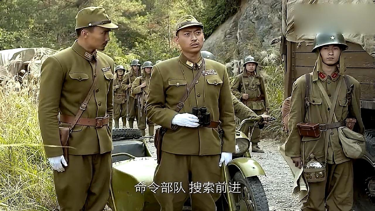 特战队在雪地设伏八路故意放空枪引诱鬼子露头全歼
