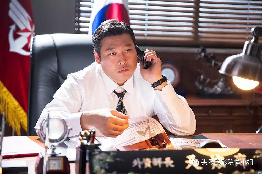 派"大熟脸",演过《请回答1988》《柏林》的崔武盛,《釜山行》的崔奎华