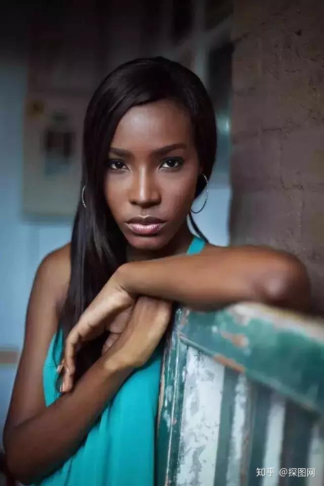 探图网用一生来描述一幅美人图