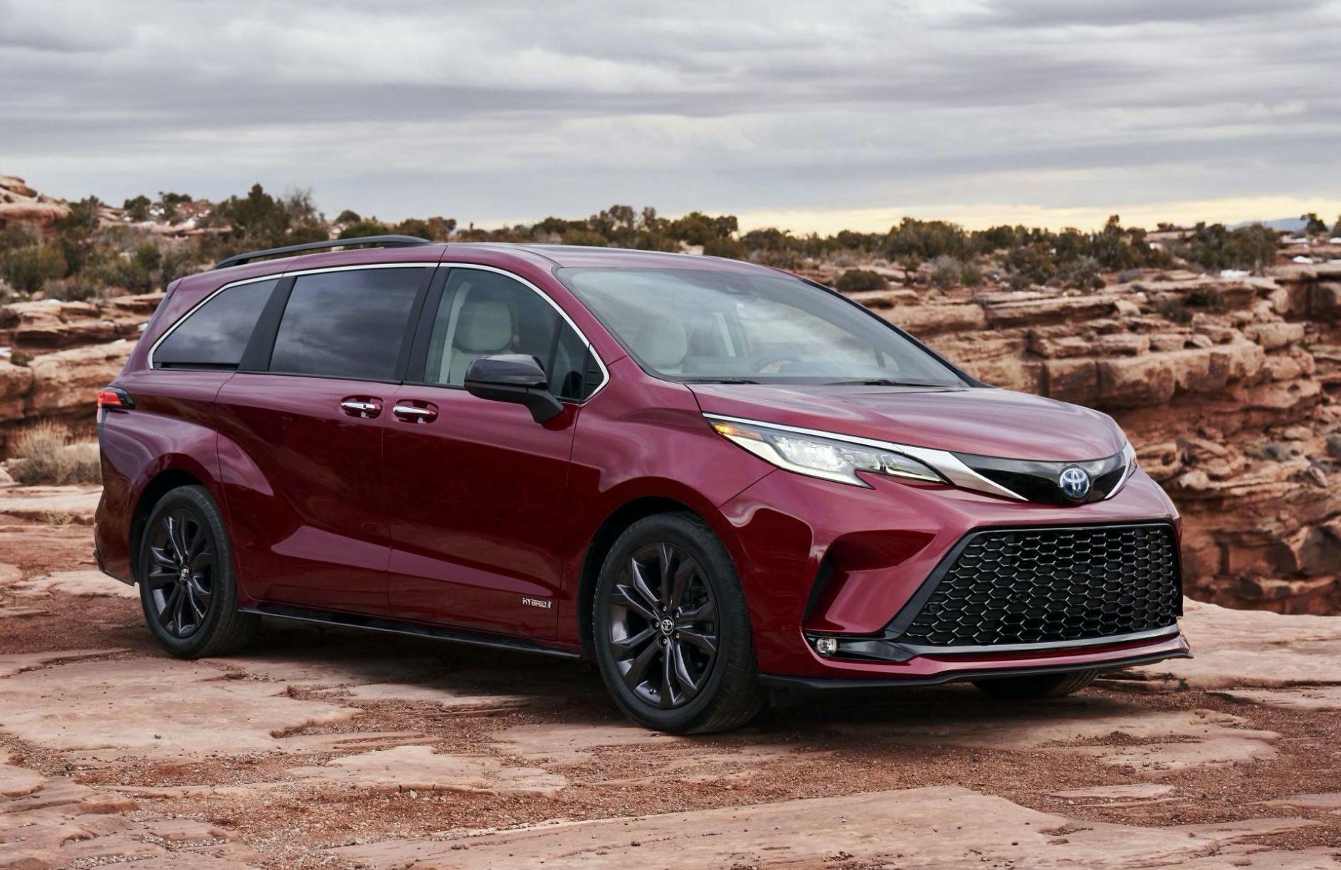 新一代丰田塞纳已到天津港报46万起美国市场售价的两倍