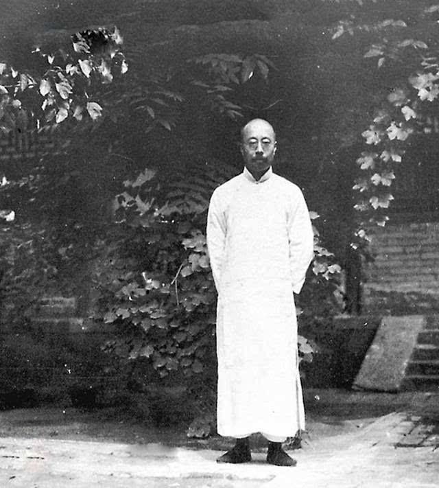 周作人小传中国最顶级的散文大师不只是鲁迅的弟弟