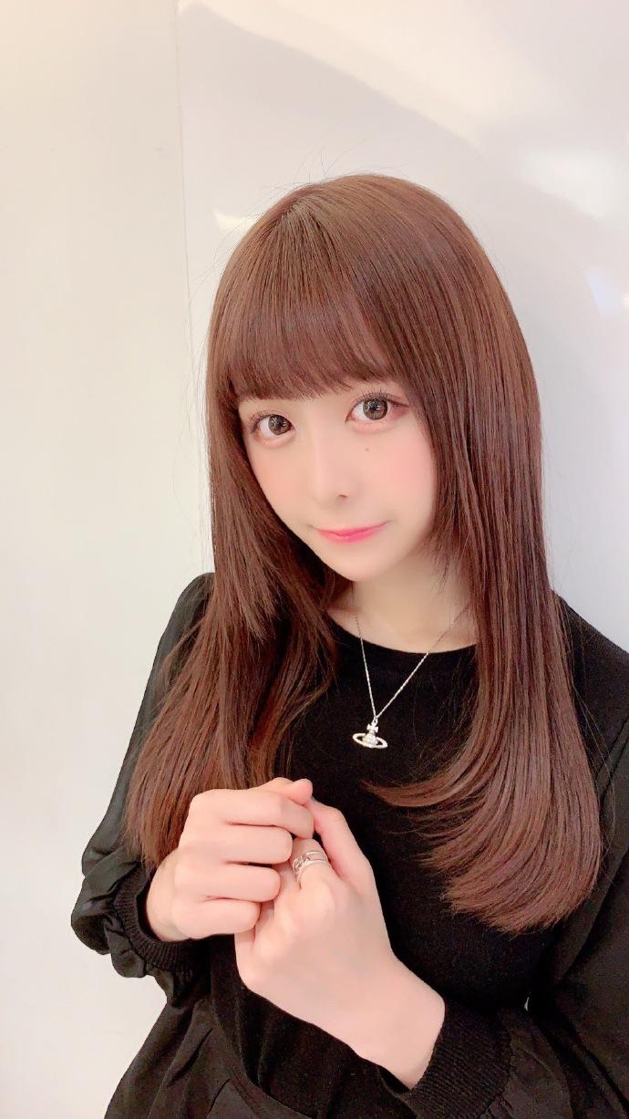 angela芽衣的朋友圈