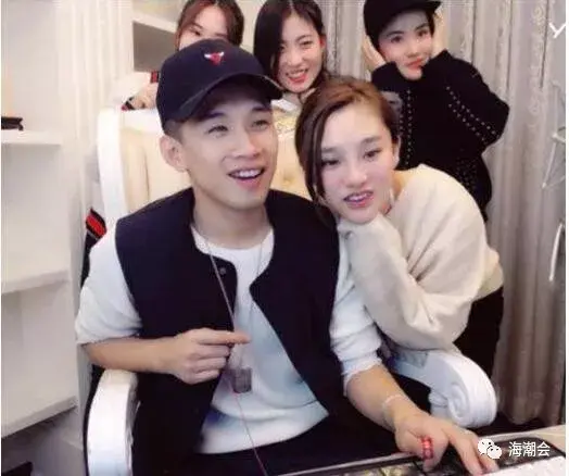 李天佑,又名mc天佑,出生于辽宁省锦州市,中国内地mc说唱男歌手,影视