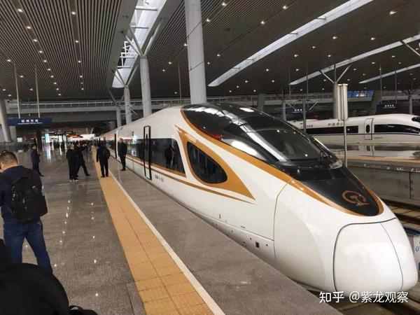 中国澳博注册网站平台的高铁不如越南的火车场景。差距太大了