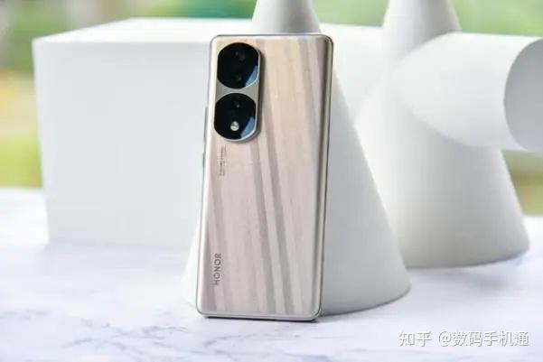 vivos17和荣耀70pro之间咋选