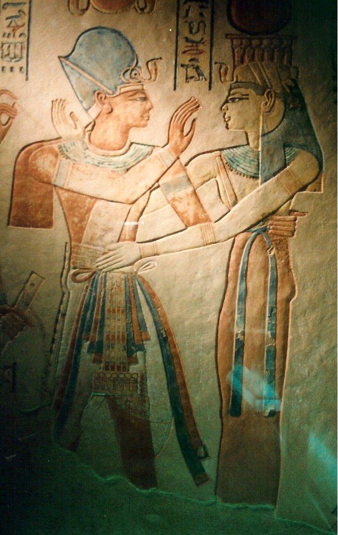 埃及王后谷amenkhopshef王子墓qv55壁画拉美西斯三世向诸神引荐儿子