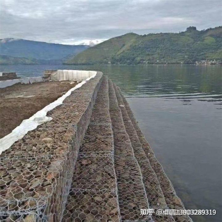 (5)大桥保护 (4) 防止水水土流失 (3) 岩崩防护 (2) 泄洪坝和导流坝