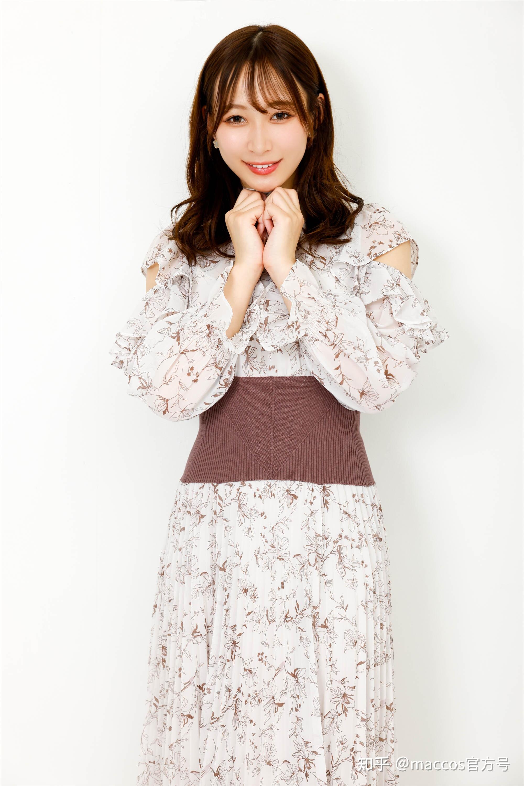 最好的女人悠纱有朱悠纱ありす一个完全是乌布的女孩进入了日本演圈