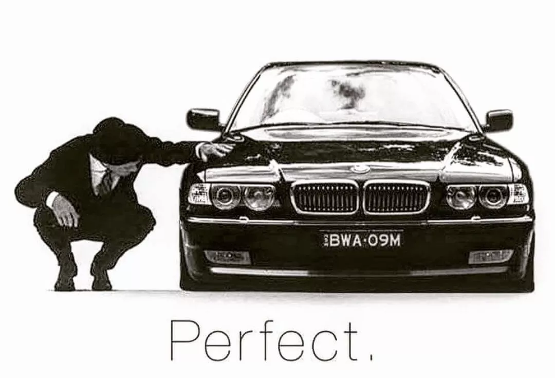 还记得非常人贩里那辆宝马经典车e38吗