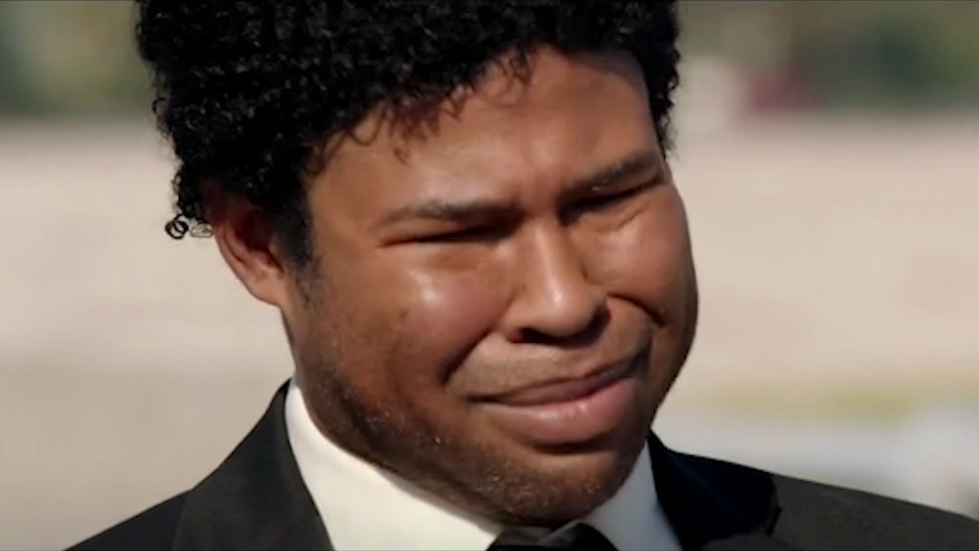 四川方言搞笑配音:你以为飞机上的厕所是公共厕所么,想上就上