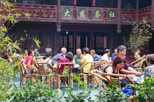 他向四川人学习喝茶,还根据自己的修行心得独创了禅茶之法,安史之乱