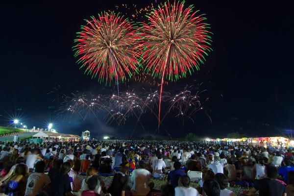 日本 最美是夏日的花火 附花火大会观赏指南 知乎